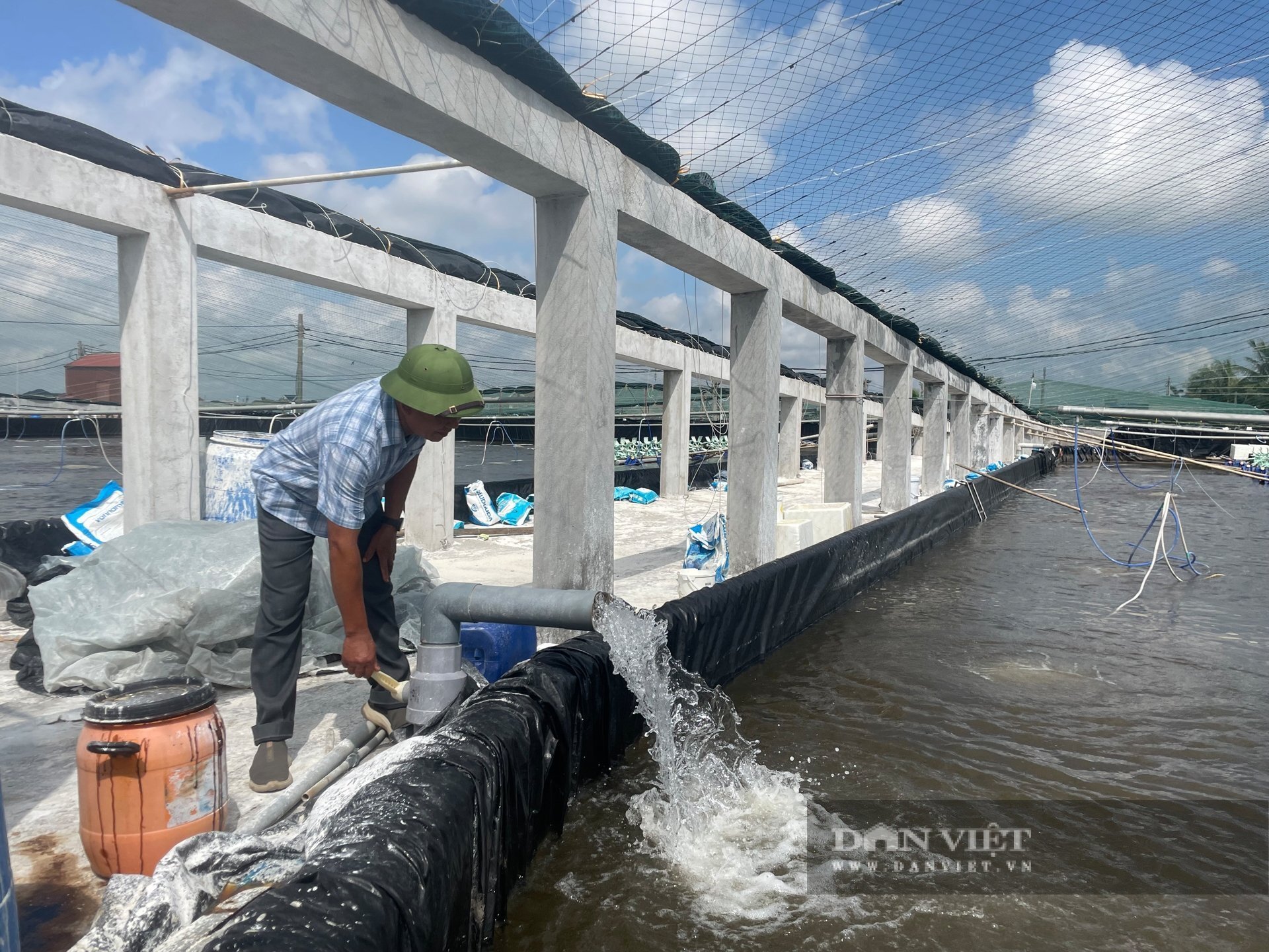 Tỷ phú nuôi tôm công nghệ cao là người đầu tiên khai phá vùng đất này ở Nam Định, lãi gần 5 tỷ/năm