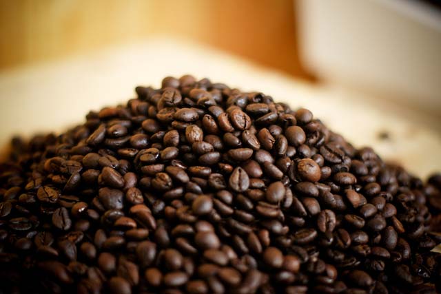 Giá nông sản hôm nay 7.7: Cà phê tiến xa mức 46.000 đ/kg, tiêu thêm khó?
