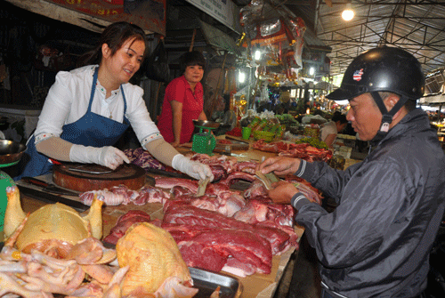 Sau 2 tháng giải cứu thịt lợn: Giá lợn lại quay về mốc 20.000 đ/kg