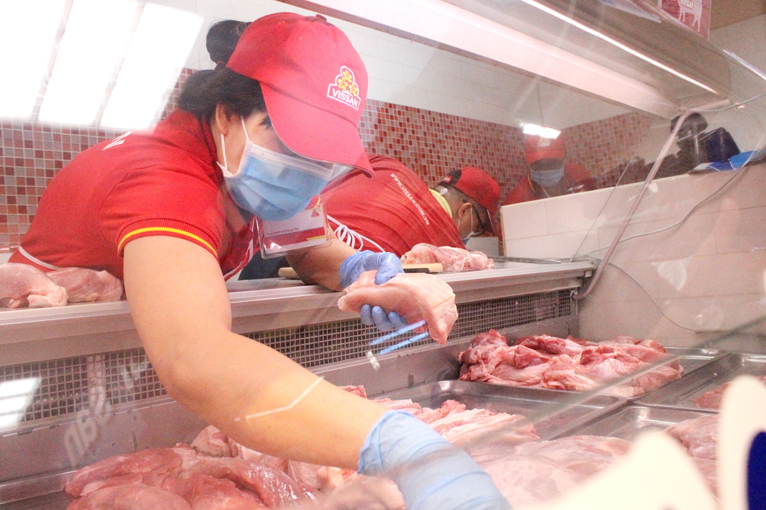 Giá heo hơi 28/4: Găm hàng, tăng giá thịt lợn sẽ bị xử lý?